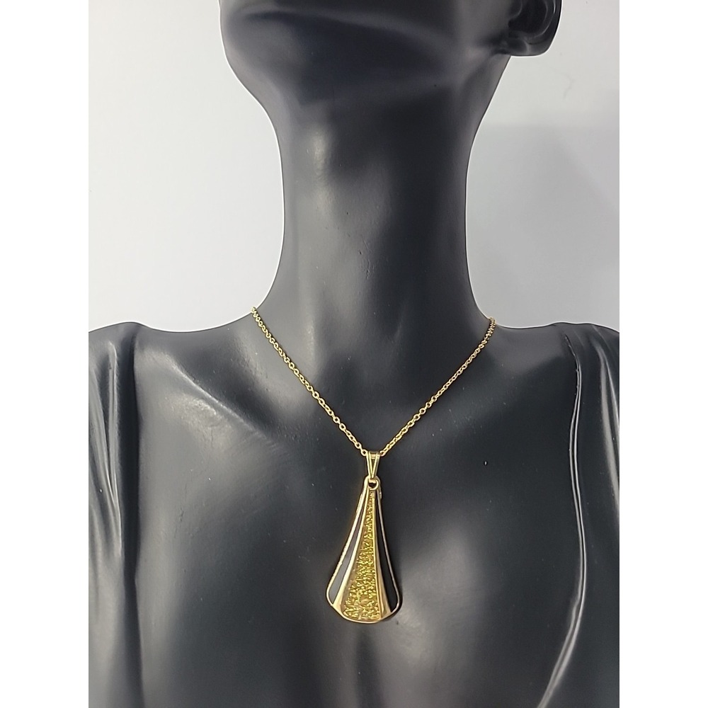 Vintage Gold Tone Teardrop Pendant Necklace Glitter Enamel Inlay Mod Retro Style